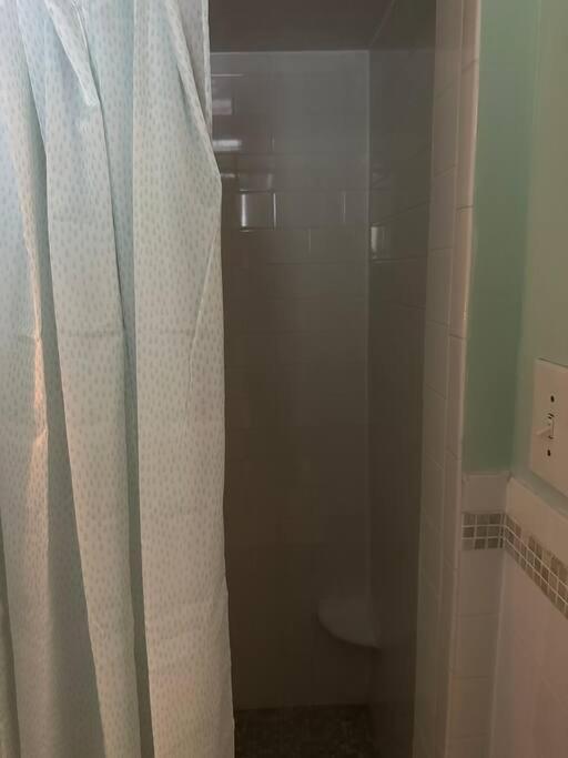 Morris Park Area Apartment Ню Йорк Екстериор снимка